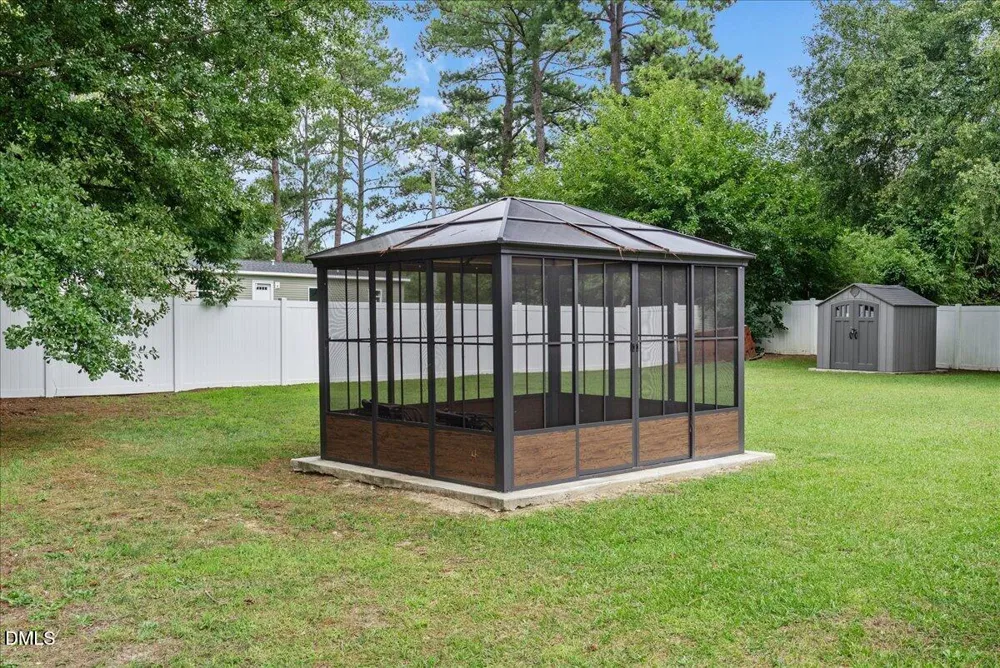 87 Matthews Street Roanoke Rapids, NC 27870