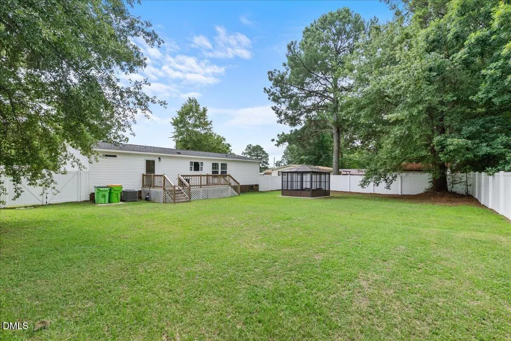 87 Matthews Street Roanoke Rapids, NC 27870