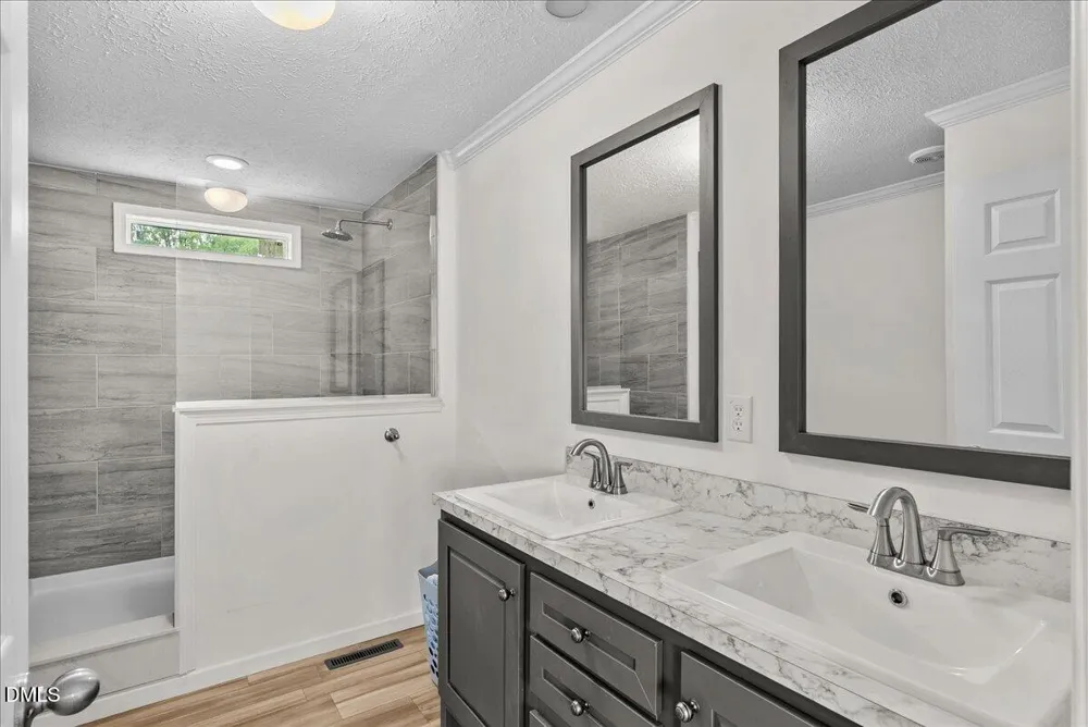 87 Matthews Street Roanoke Rapids, NC 27870