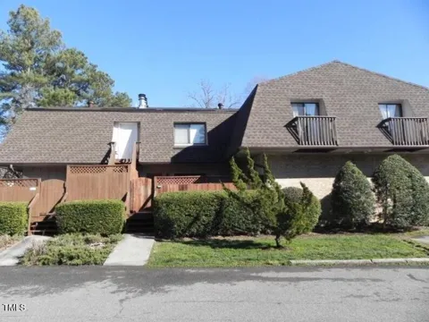 340 Summerwalk Circle