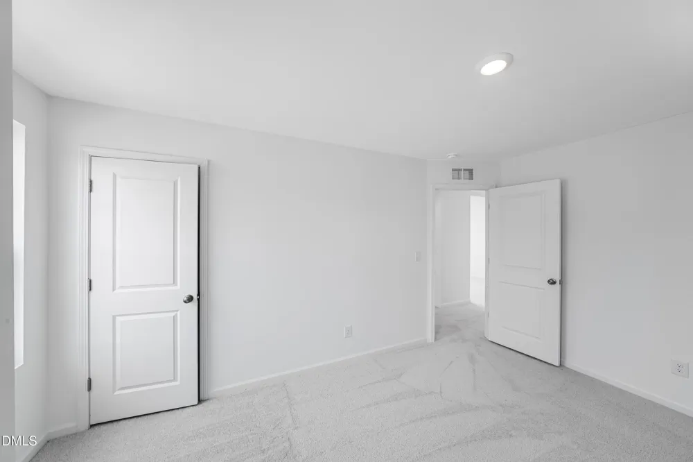1045 Red Finch Way Angier, NC 27501