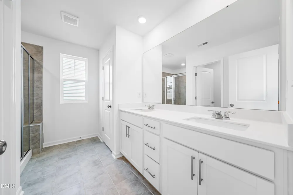 1045 Red Finch Way Angier, NC 27501