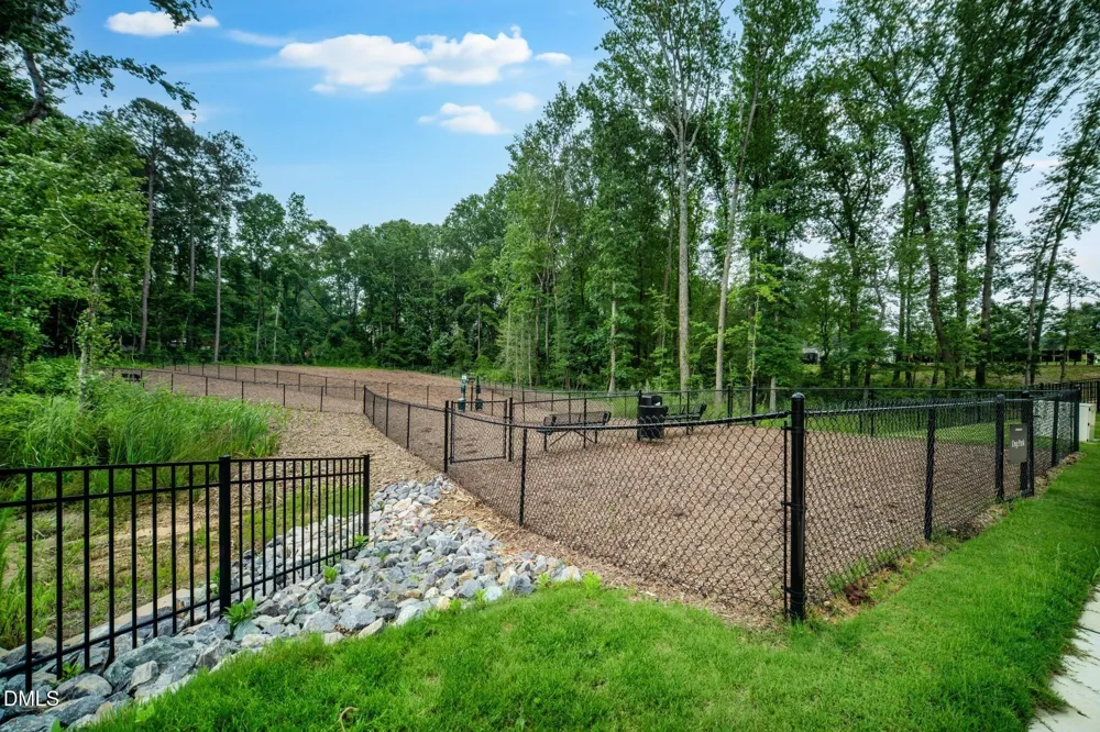 1045 Red Finch Way Angier, NC 27501
