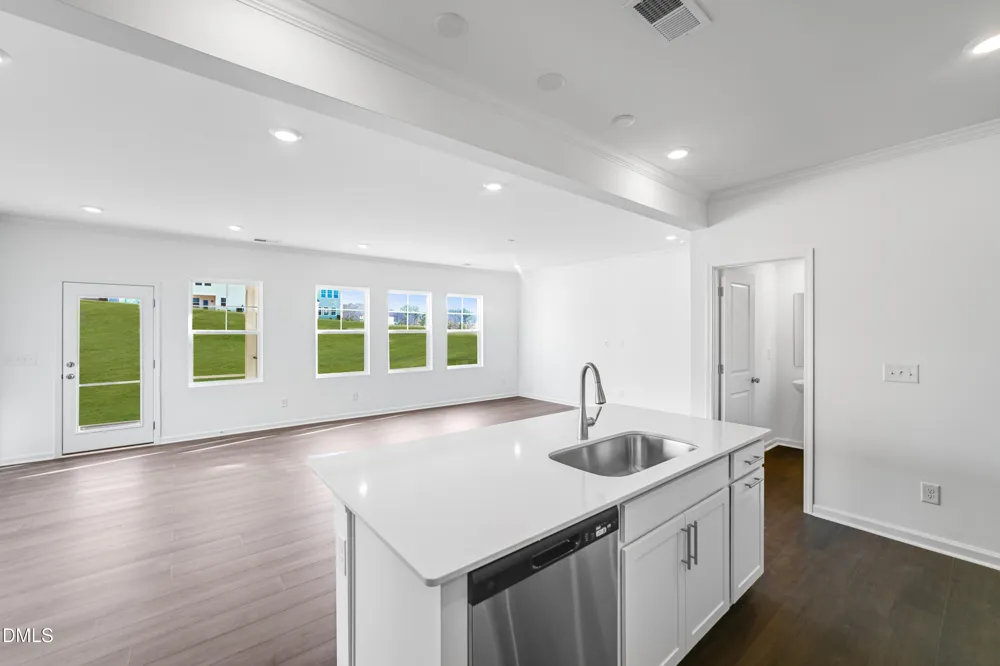 1045 Red Finch Way Angier, NC 27501