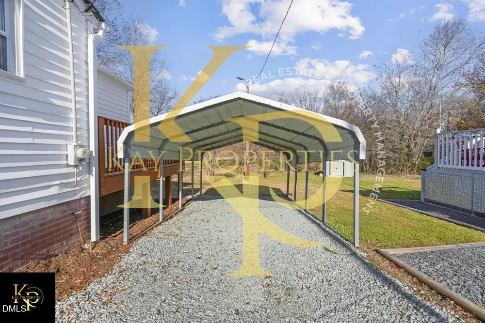 1207 Jackson Street Burlington, NC 27217