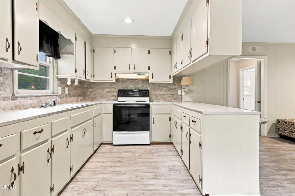 95 Waters Edge Lane Henderson, NC 27537
