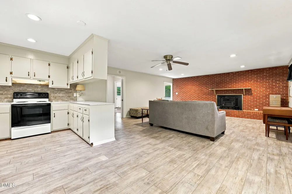 95 Waters Edge Lane Henderson, NC 27537
