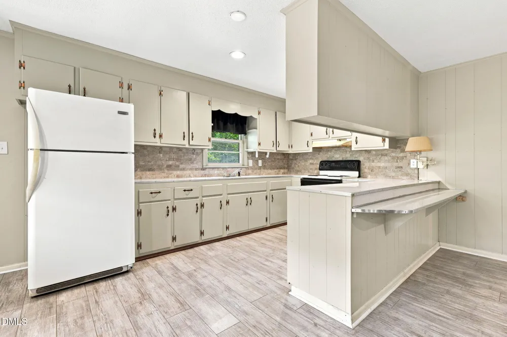 95 Waters Edge Lane Henderson, NC 27537