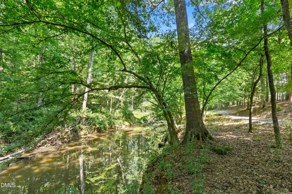 335 Rose Walk Lane Carrboro, NC 27510