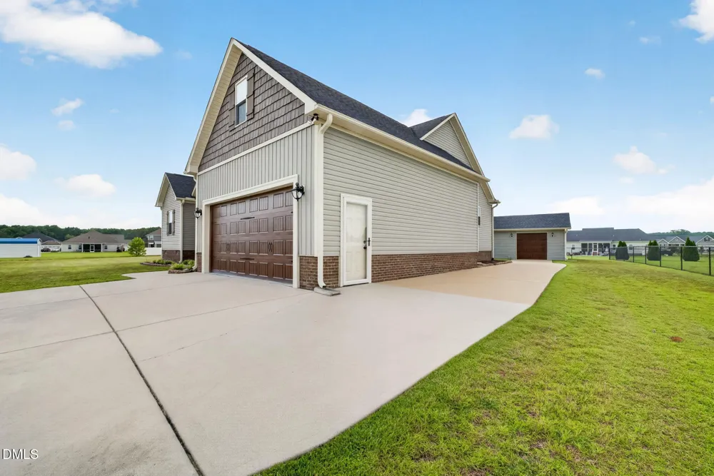 156 Clipper Lane Smithfield, NC 27577