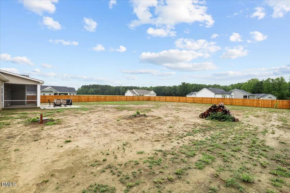 21 Oakbridge Way Princeton, NC 27569