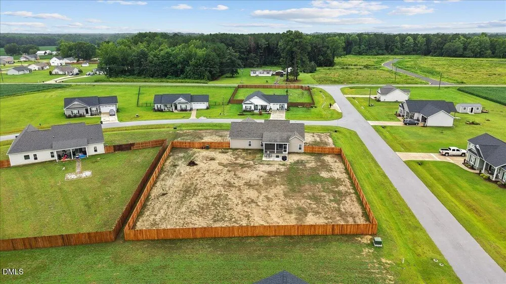 21 Oakbridge Way Princeton, NC 27569