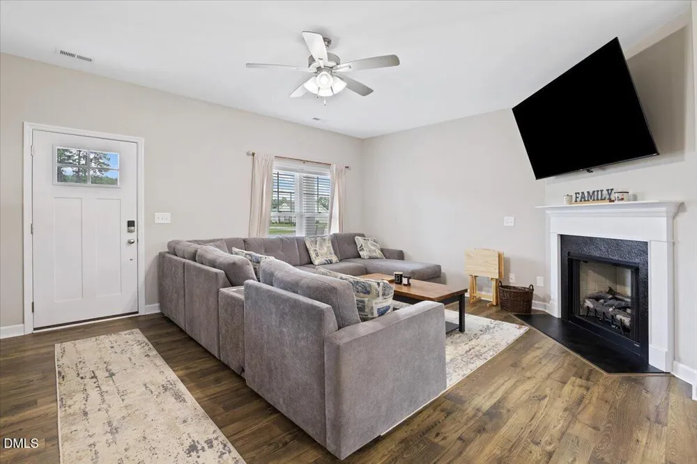 21 Oakbridge Way Princeton, NC 27569