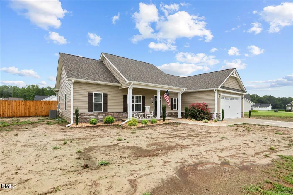 21 Oakbridge Way Princeton, NC 27569
