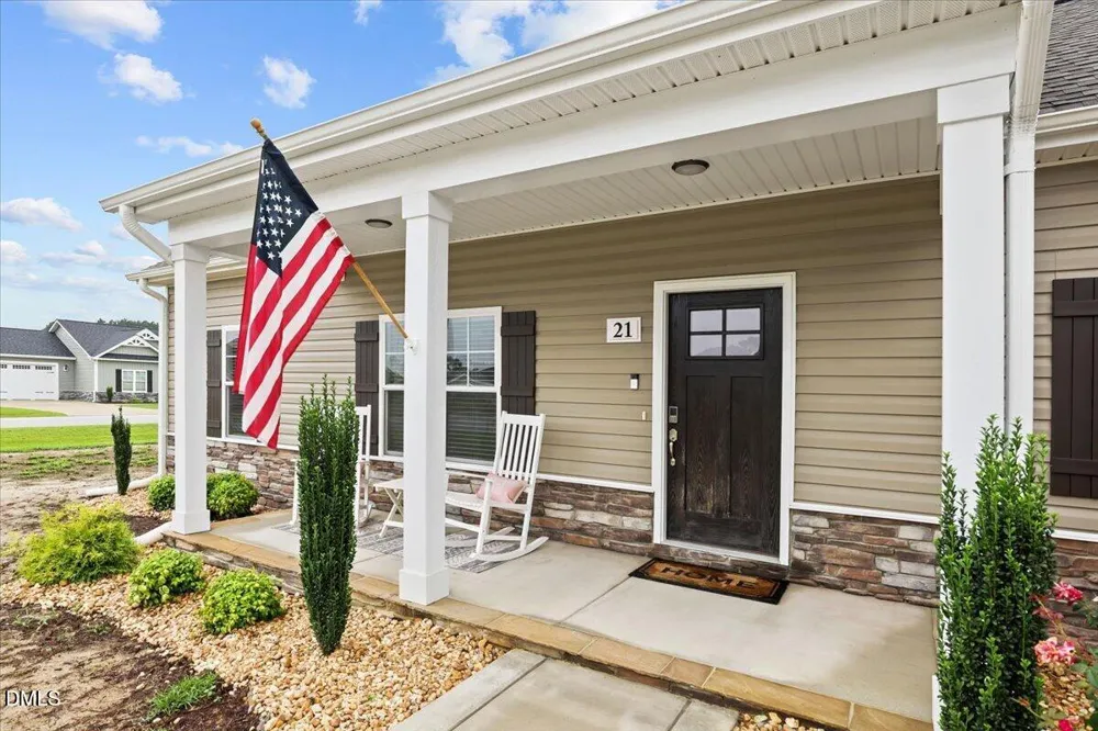 21 Oakbridge Way Princeton, NC 27569