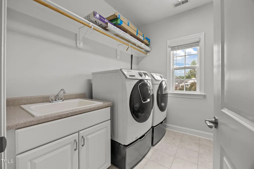 440 Creekhurst Place Cary, NC 27519