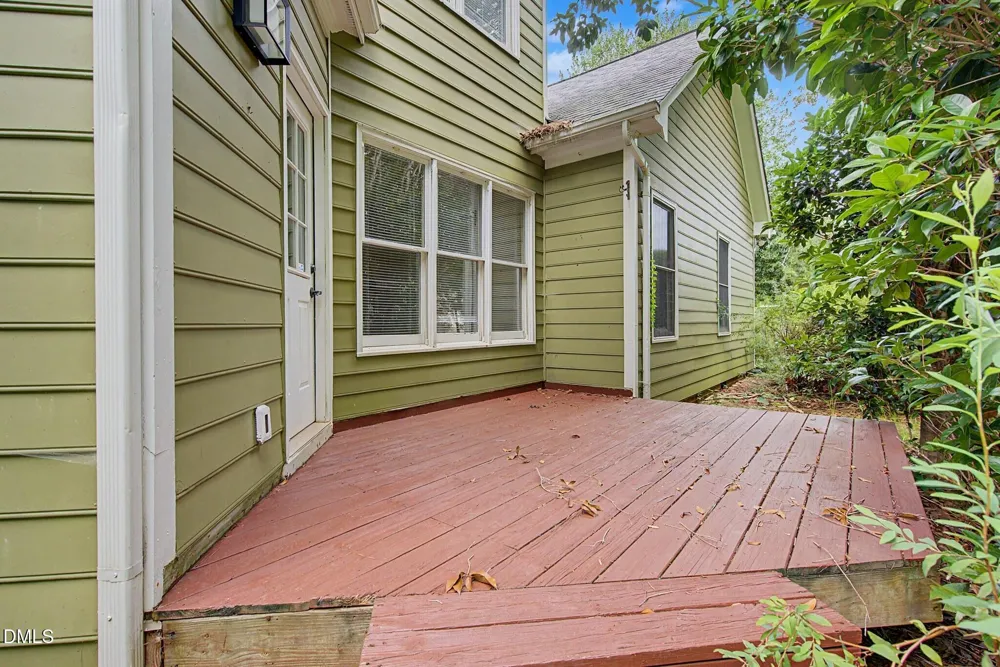 102 Powder Mill Court Cary, NC 27518