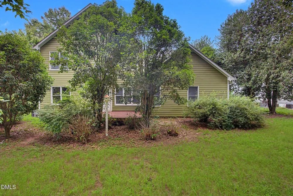 102 Powder Mill Court Cary, NC 27518