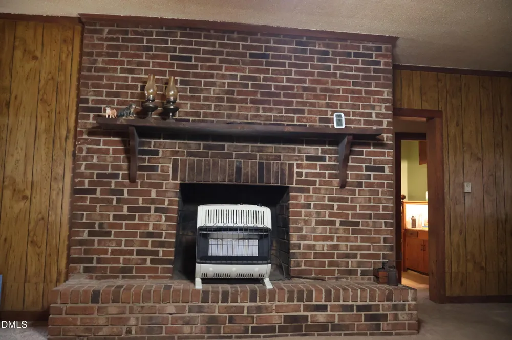 106 3rd Street Erwin, NC 28339