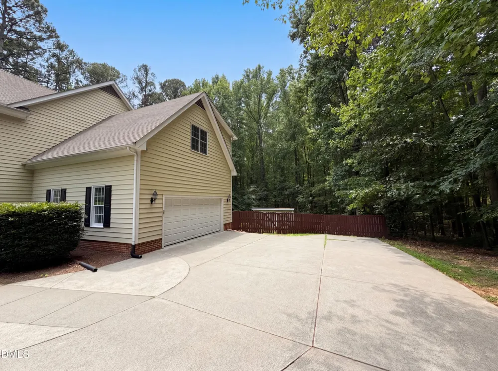 7301 Lakefall Drive Wake Forest, NC 27587