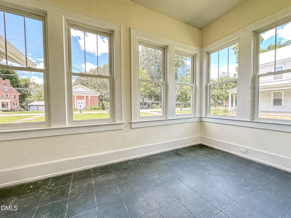 328 Main Street Warrenton, NC 27589