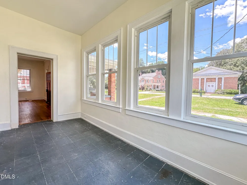 328 Main Street Warrenton, NC 27589