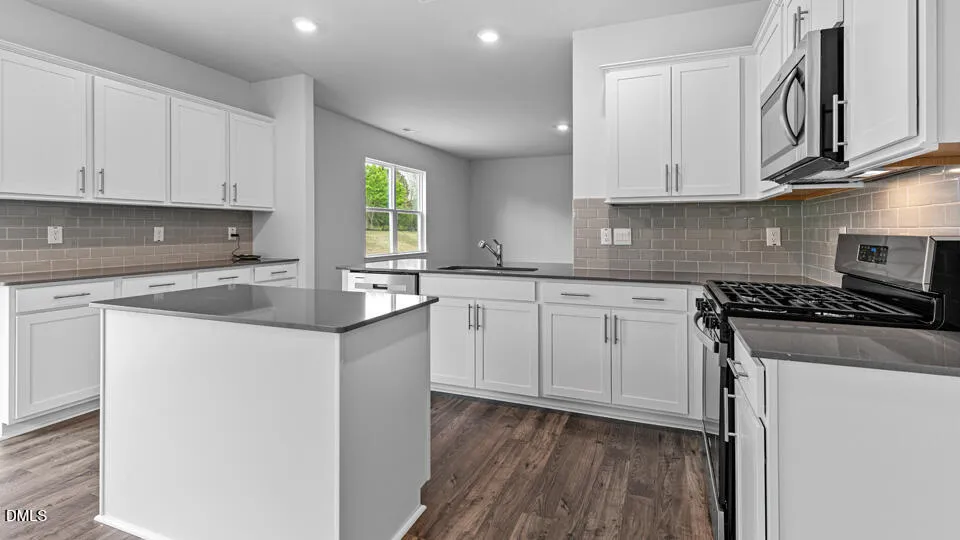 527 Ashley Run Sanford, NC 27330