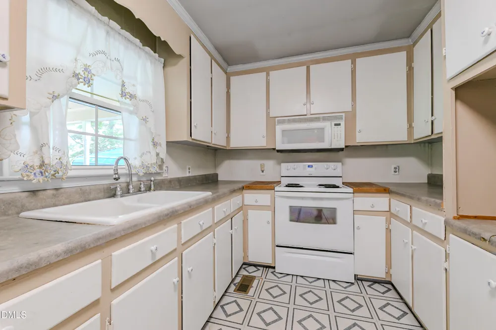 1751 Mountain Creek Road Oxford, NC 27565