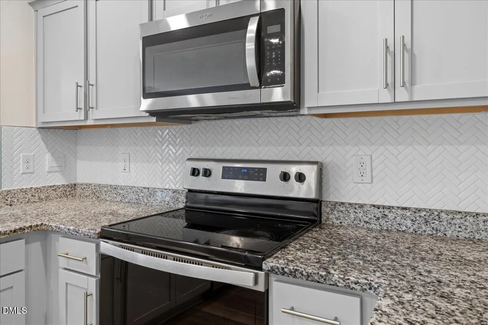 38 March Creek Drive Fuquay Varina, NC 27526