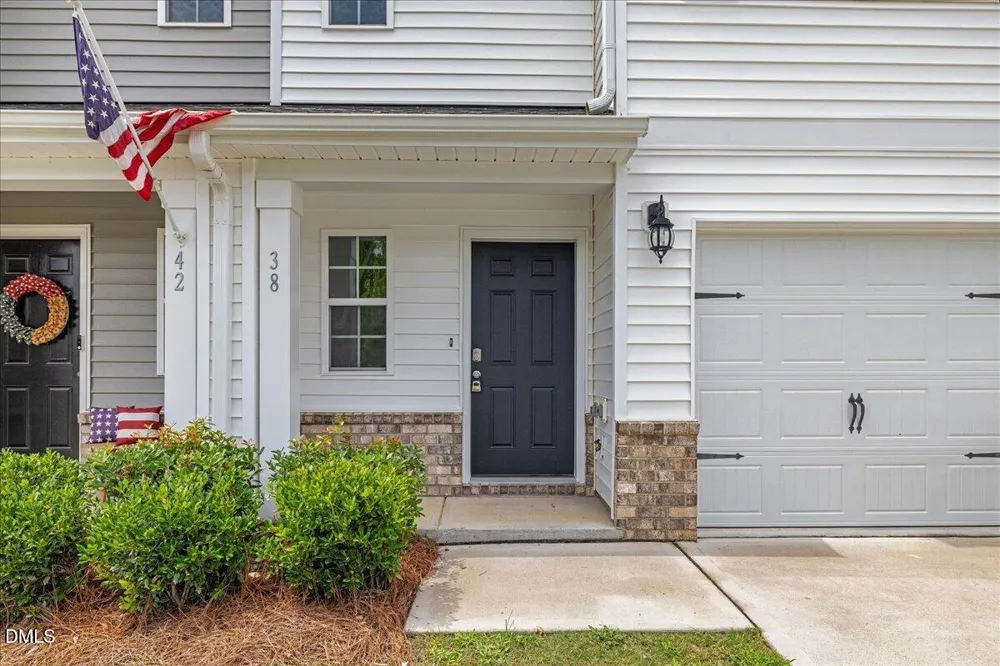 38 March Creek Drive Fuquay Varina, NC 27526