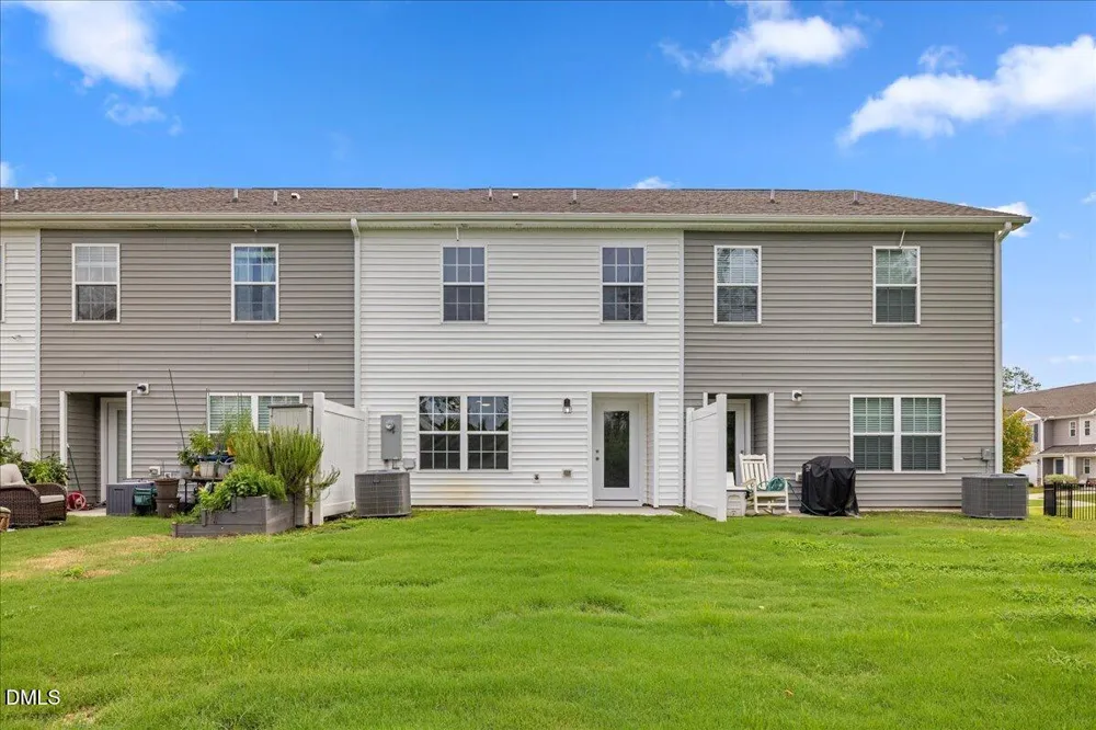 38 March Creek Drive Fuquay Varina, NC 27526