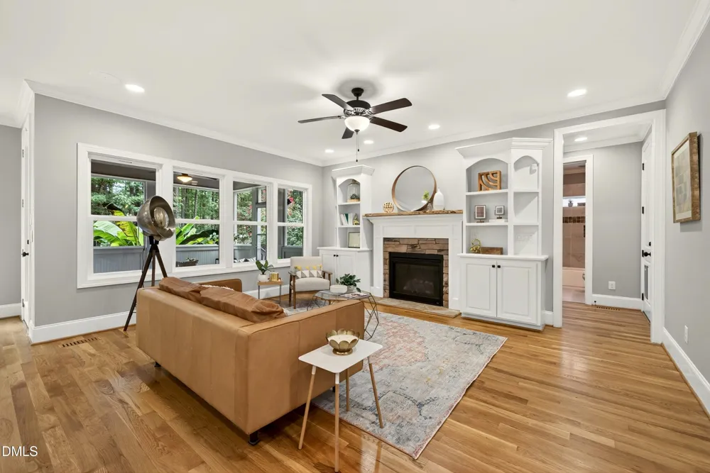 542 Walnut Street Cary, NC 27511