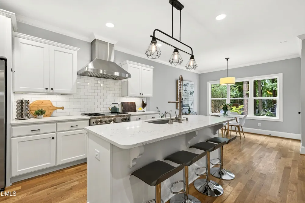 542 Walnut Street Cary, NC 27511