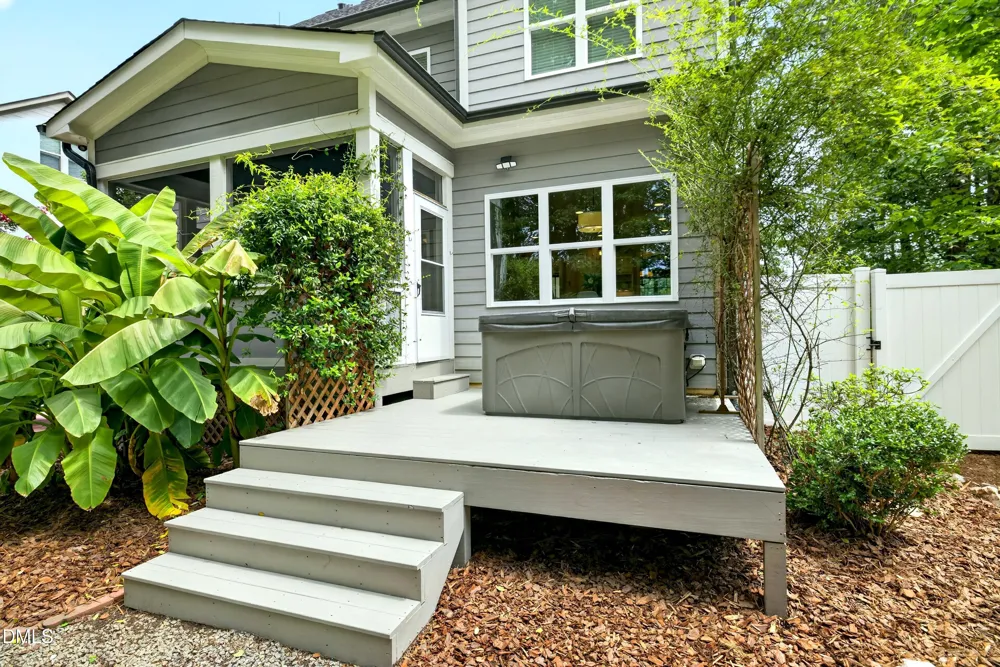 542 Walnut Street Cary, NC 27511