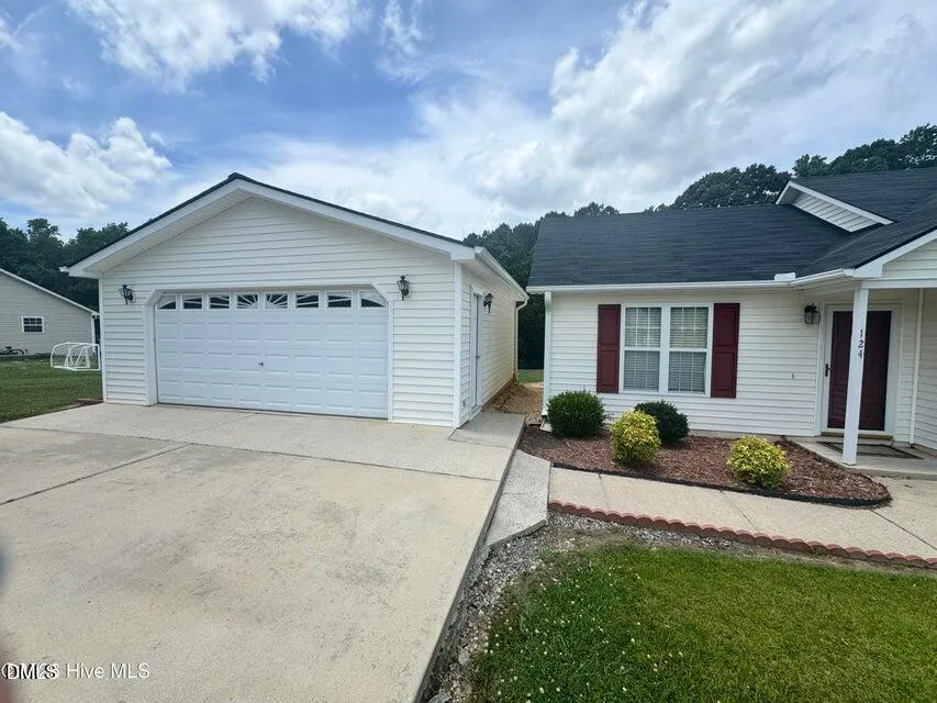 124 Stockbridge Drive Selma, NC 27576