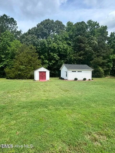 124 Stockbridge Drive Selma, NC 27576