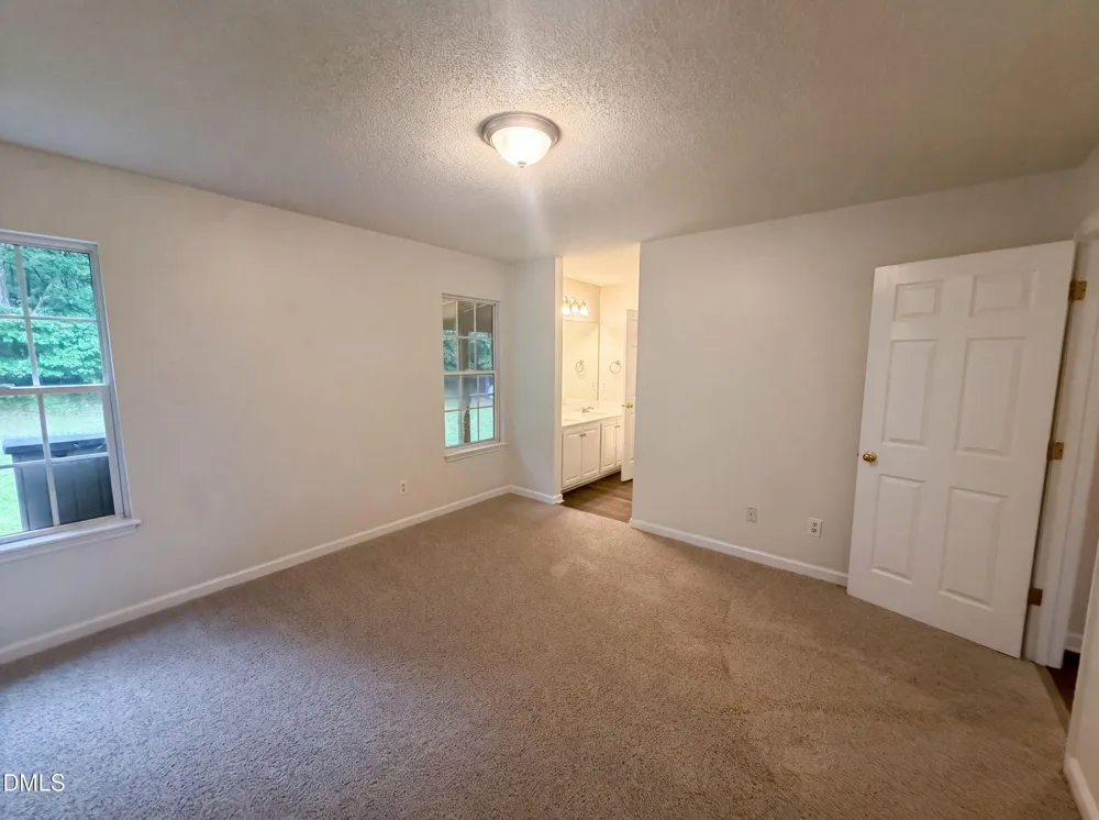 5501 Wagon Farm Road Efland, NC 27243