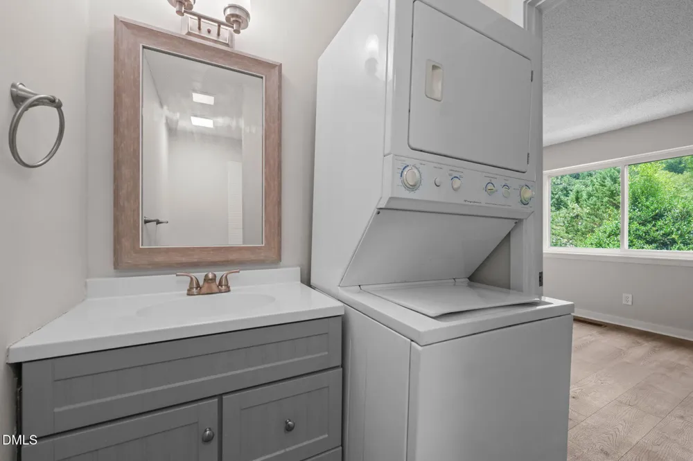 220 Elizabeth Street #Apt E4 Chapel Hill, NC 27514