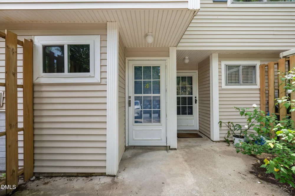 220 Elizabeth Street #Apt E4 Chapel Hill, NC 27514