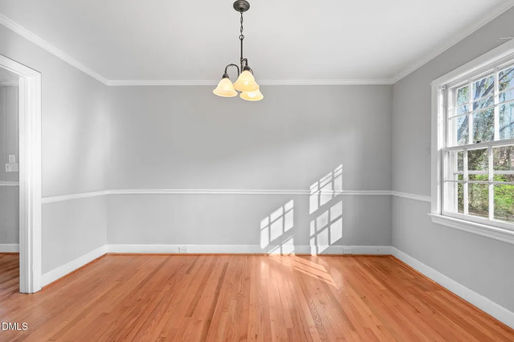 624 Brentwood Court Winston-Salem, NC 27104