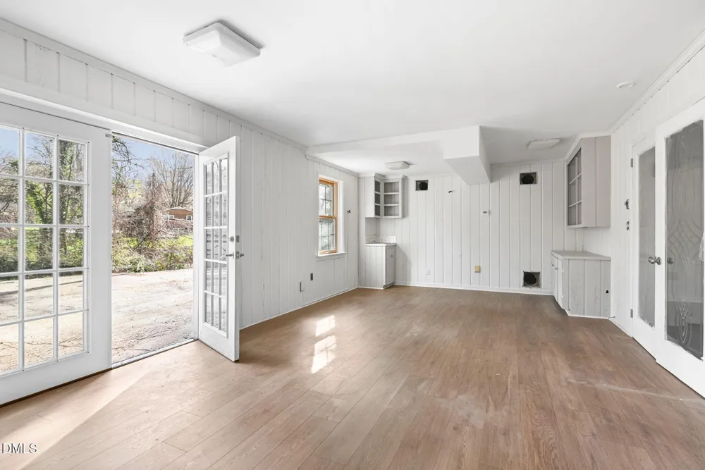 624 Brentwood Court Winston-Salem, NC 27104