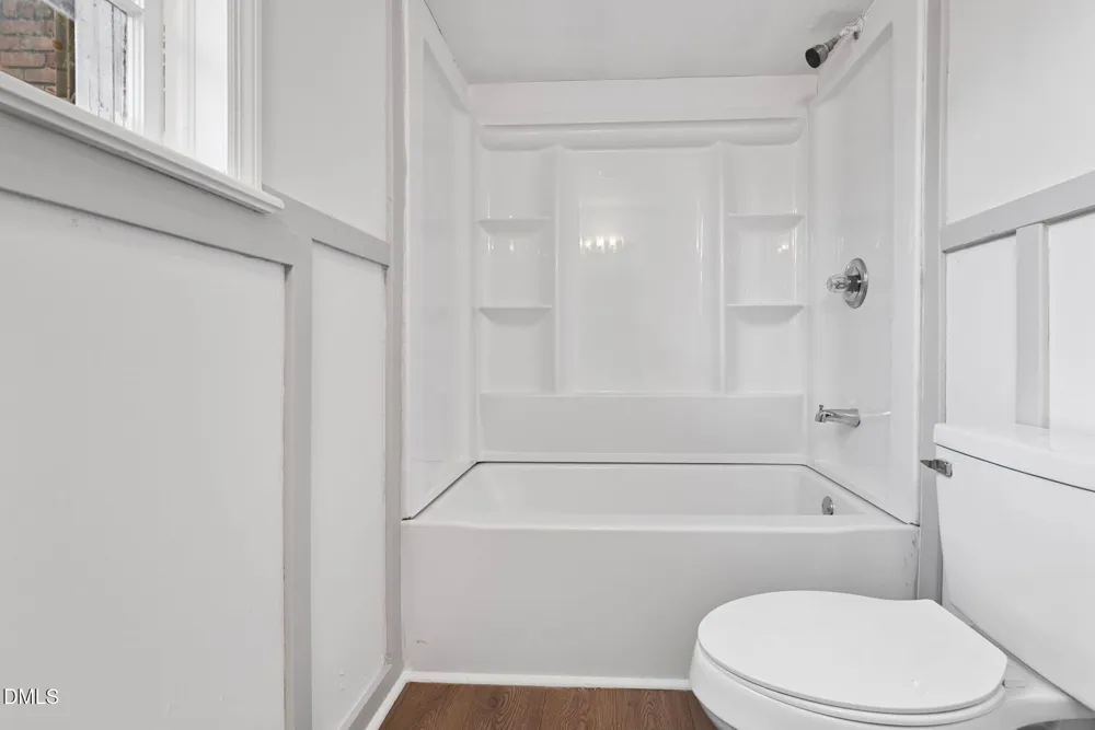 624 Brentwood Court Winston-Salem, NC 27104