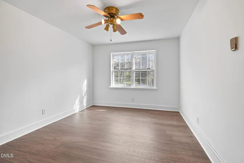624 Brentwood Court Winston-Salem, NC 27104