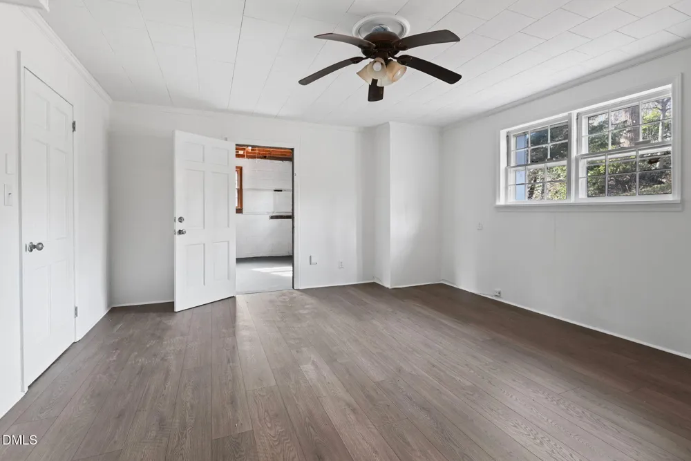 624 Brentwood Court Winston-Salem, NC 27104