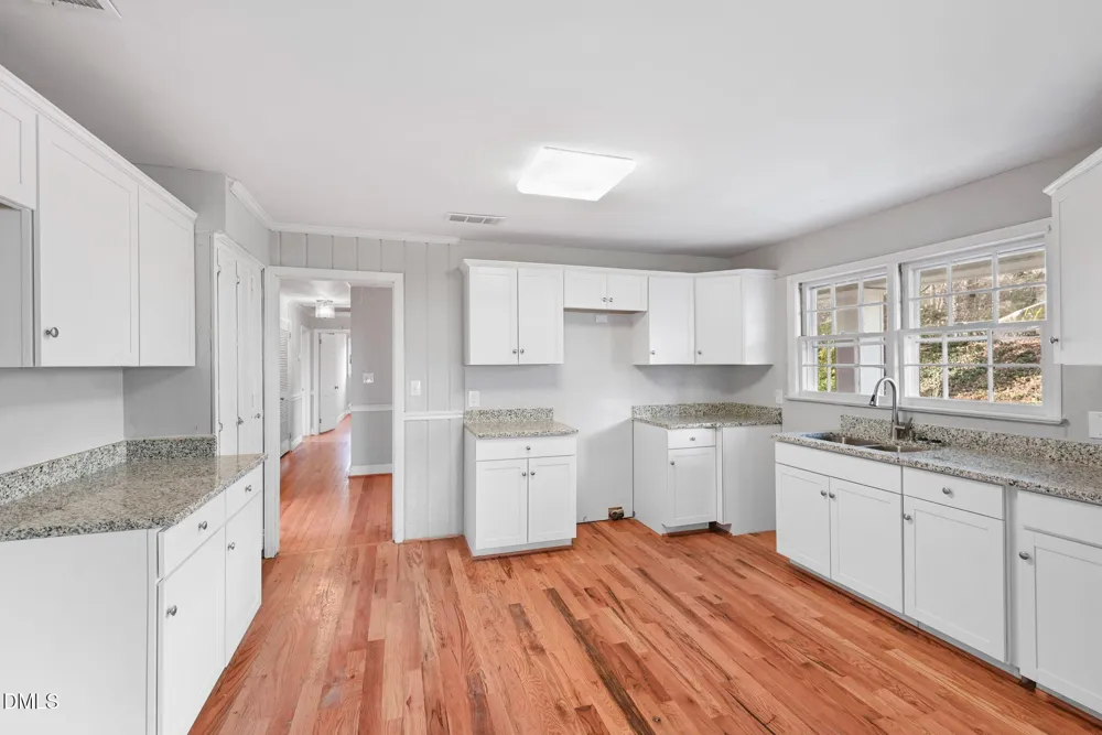 624 Brentwood Court Winston-Salem, NC 27104