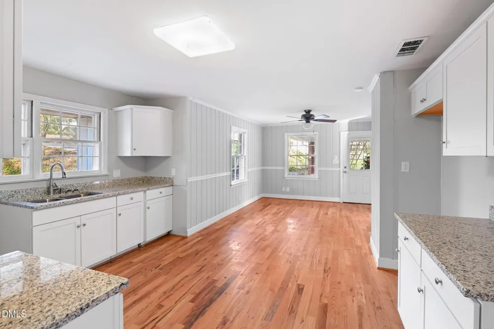 624 Brentwood Court Winston-Salem, NC 27104