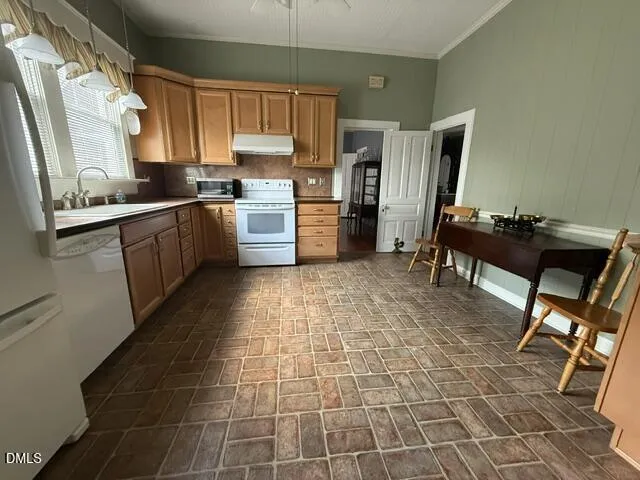 106 High Street Oxford, NC 27565