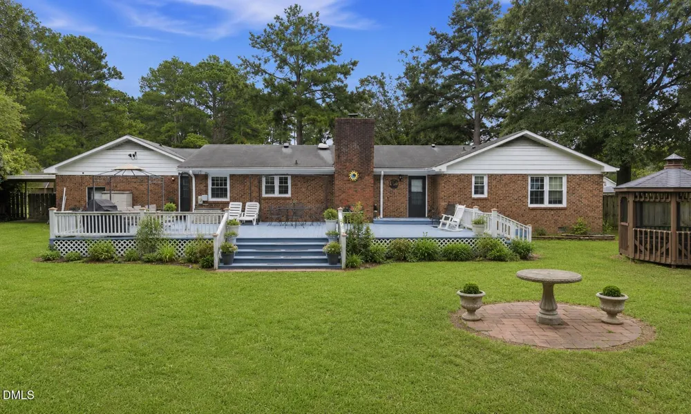 105 Brentwood Drive Wilson, NC 27893