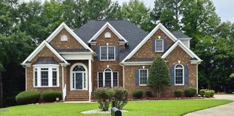 905 Babbling Creek Lane