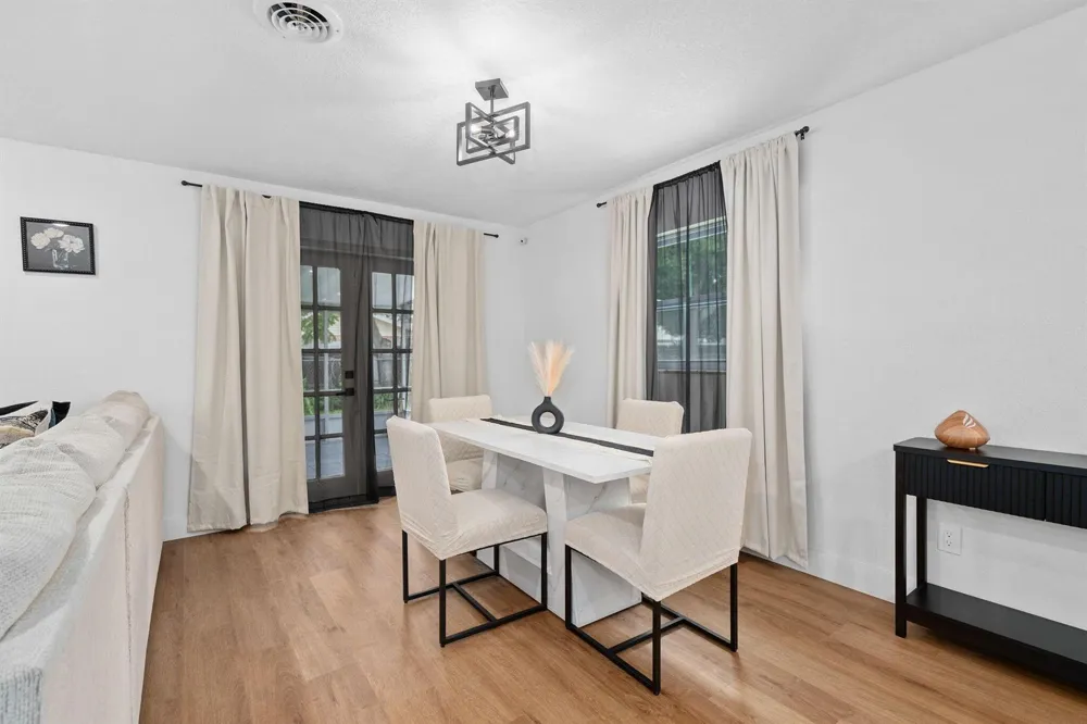 955 Tomes Court Orlando, FL 32825